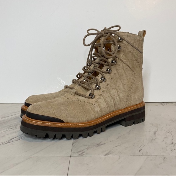 New! Marc Fisher Izzie Natural Tan Suede Lug Sole Boot 8M - Picture 15 of 15